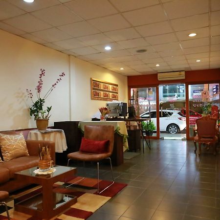 Travel Lodge Surawong (Adults Only) Bangkok Exterior foto