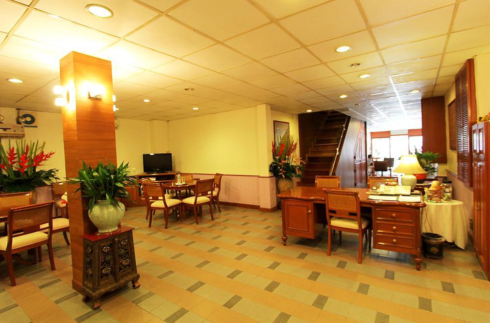 Travel Lodge Surawong (Adults Only) Bangkok Exterior foto