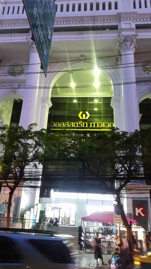 Travel Lodge Surawong (Adults Only) Bangkok Exterior foto
